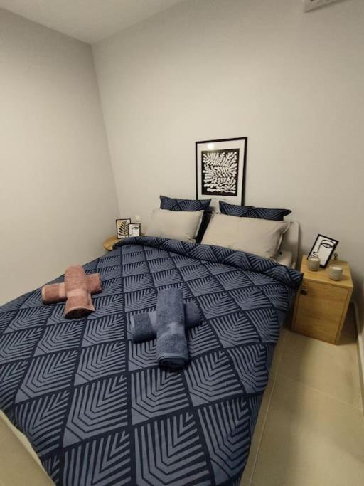 Floral Home 1 - Ground Floor Apt With Courtyard And Private Parking! Aten Exteriör bild