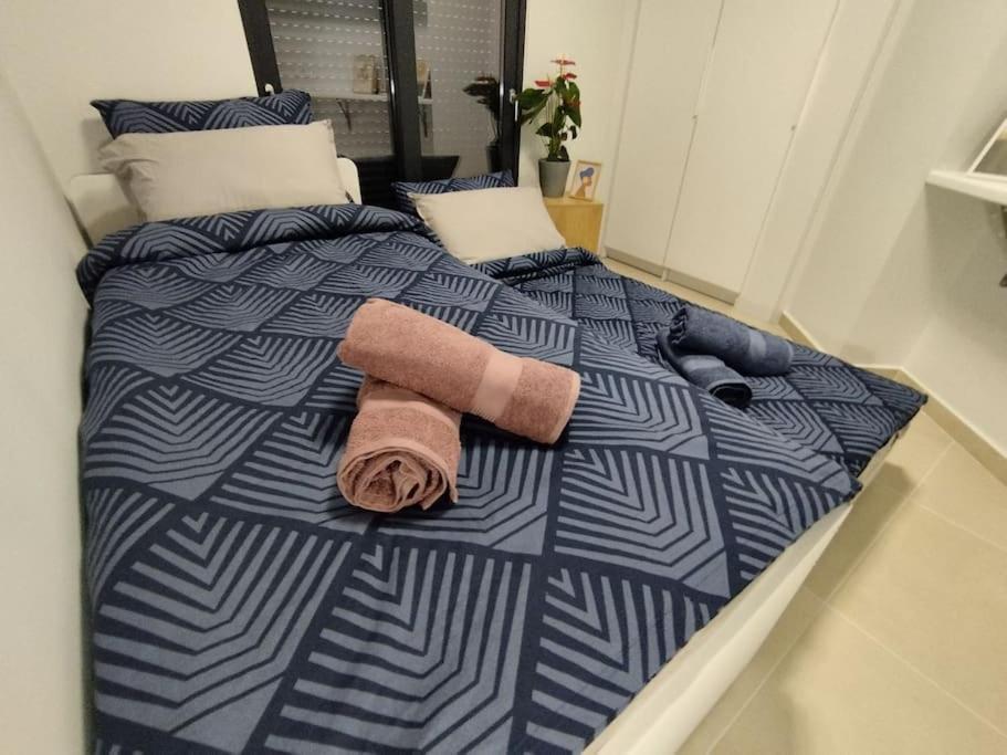 Floral Home 1 - Ground Floor Apt With Courtyard And Private Parking! Aten Exteriör bild